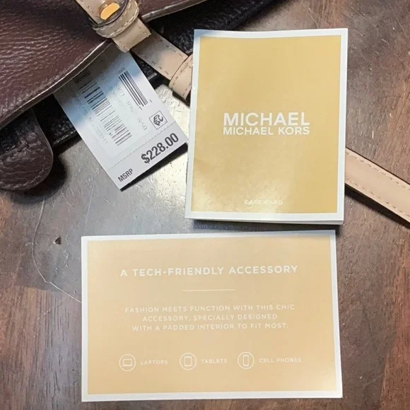 Michael Kors Brown Pebbled Leather Medium Bedford Pocket Tote Bag NWT - Picture 3 of 11